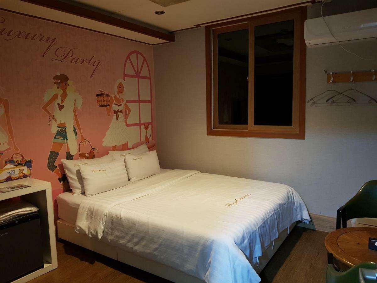 Pocheon Royal Hotel Kültér fotó