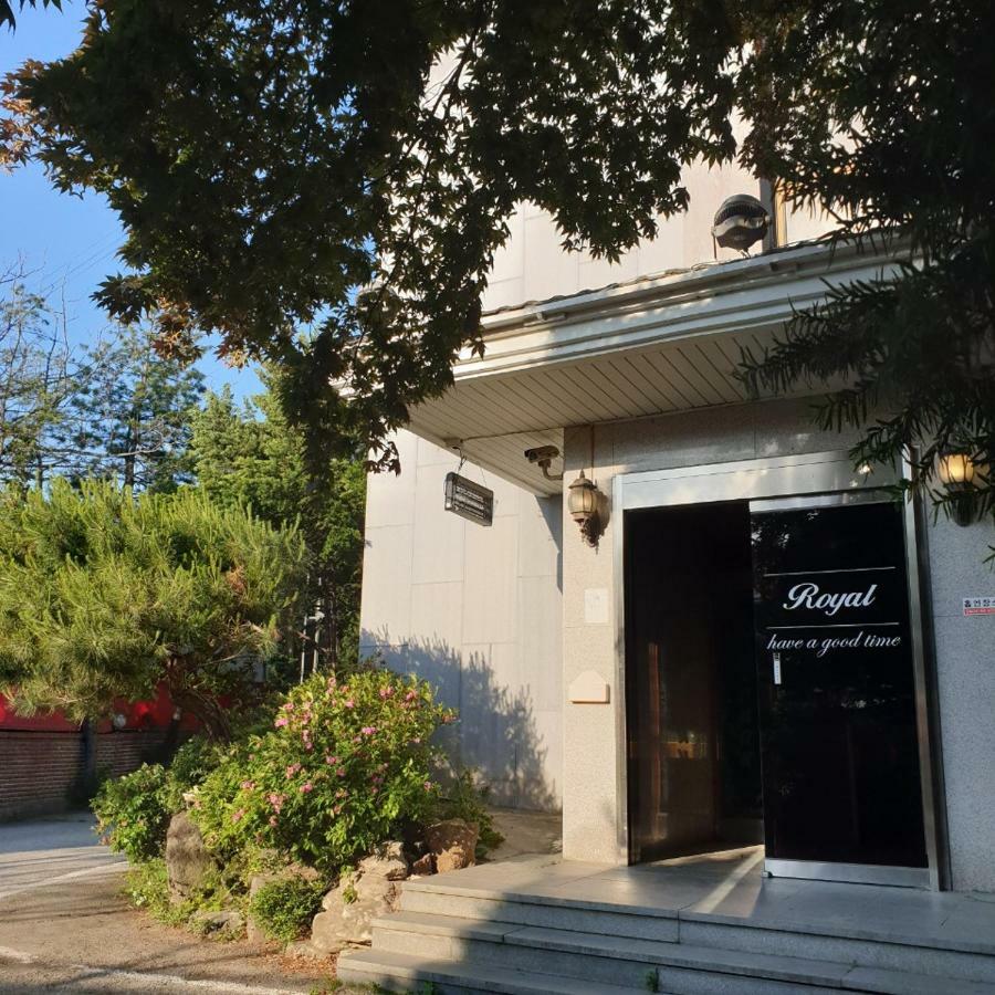 Pocheon Royal Hotel Kültér fotó